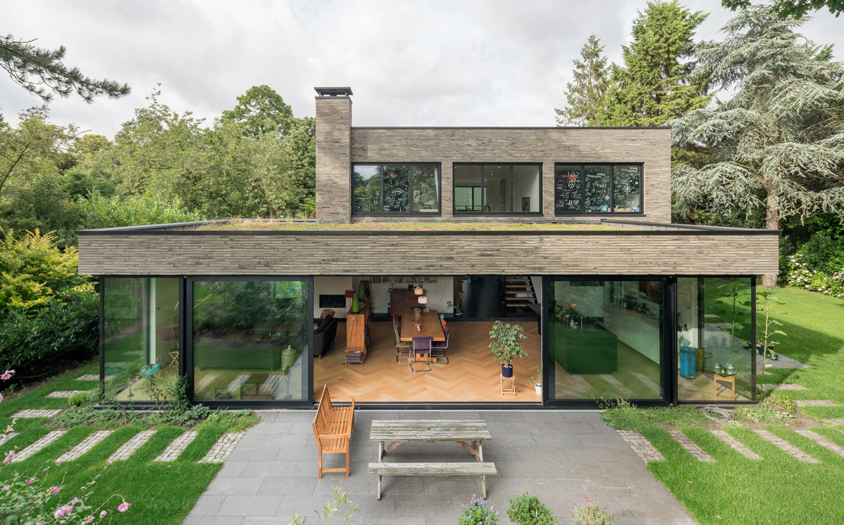 Langformat Wasserstrichziegel K330