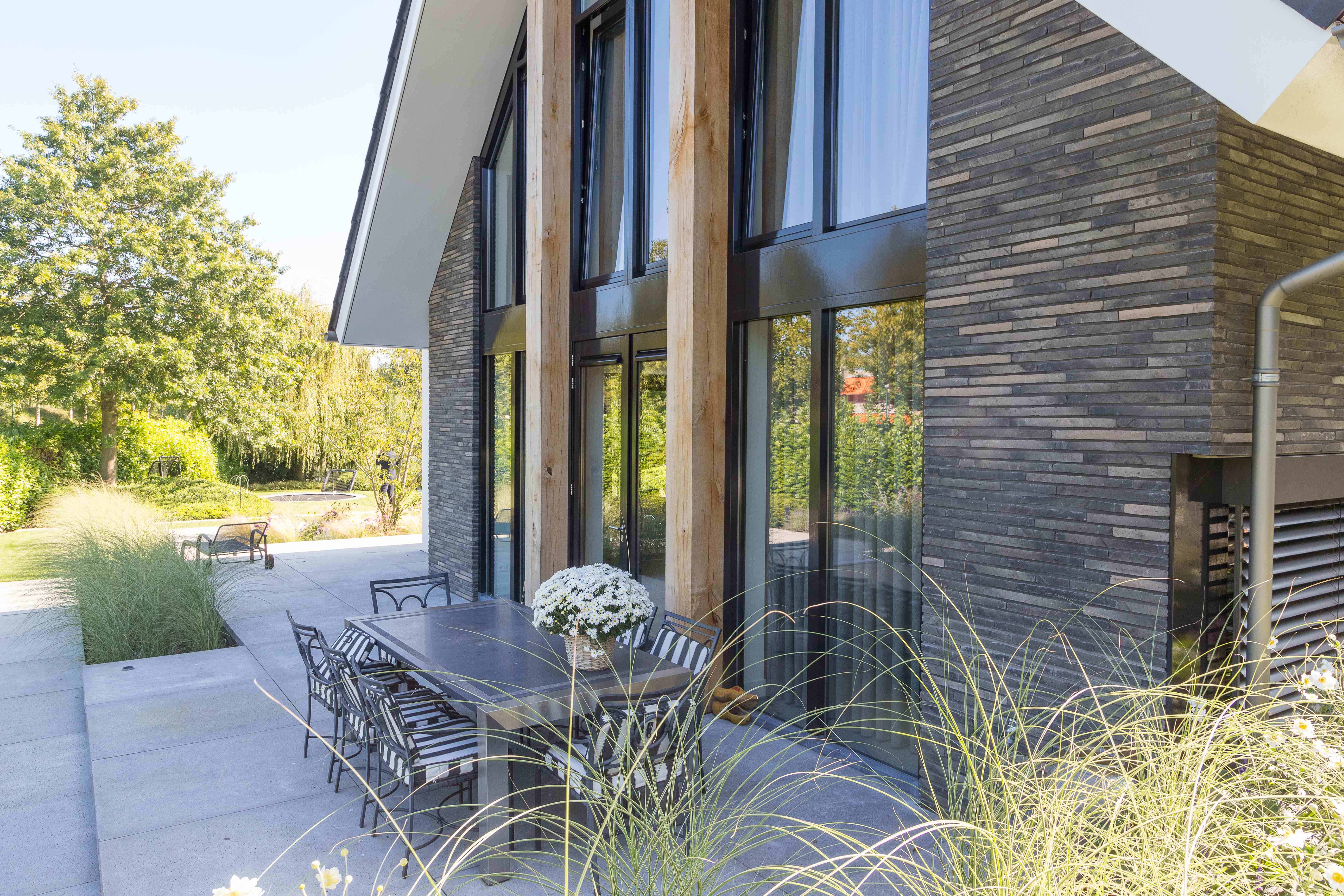 Langformat Wasserstrichziegel K331