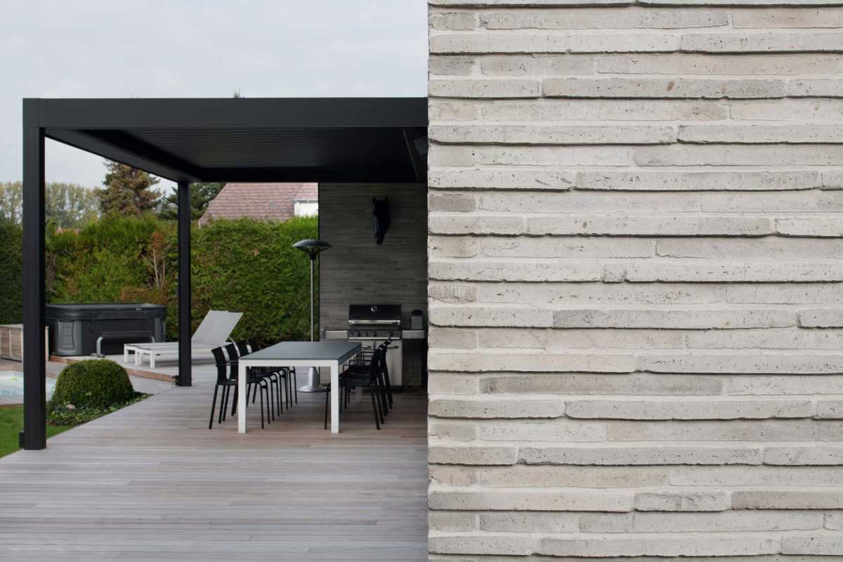 Langformat Wasserstrichziegel K340