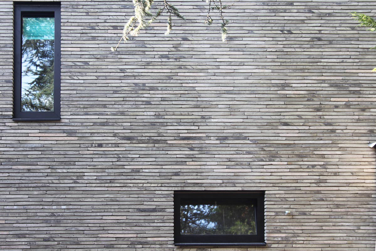 Langformat Wasserstrichziegel K330